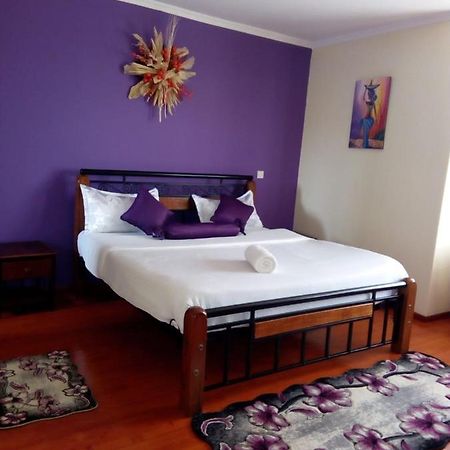 Fourways Junction Villa 1 Nairobi Extérieur photo